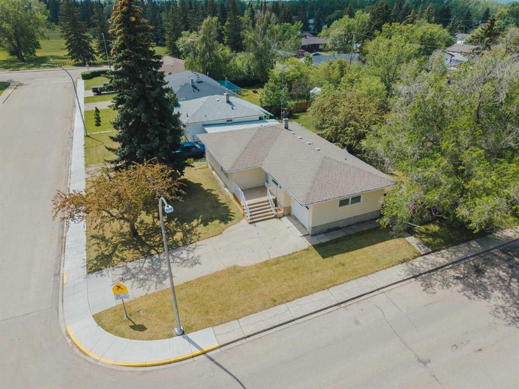 5202 56 Avenue, Olds, AB - Outdoor With View