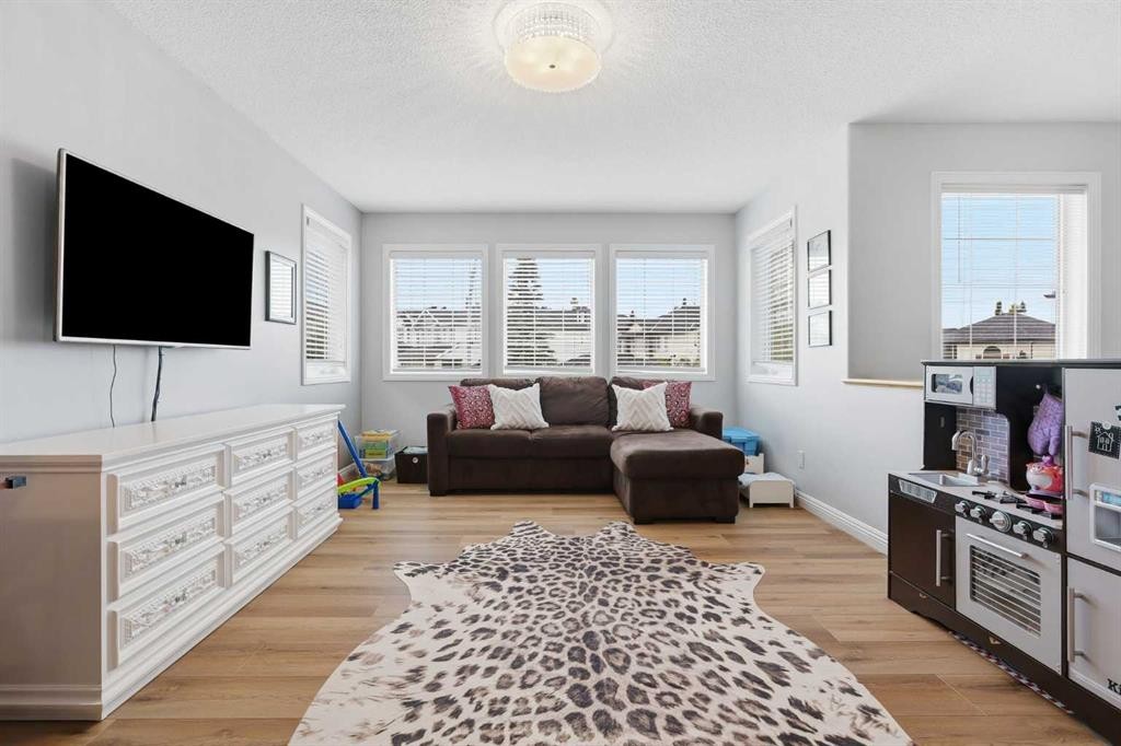 182 Kincora Park Nw, Calgary, AB - Indoor Photo Showing Living Room