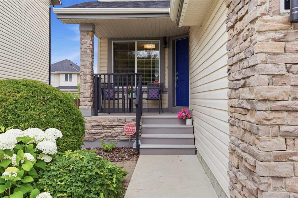 182 Kincora Park Nw, Calgary, AB - Outdoor