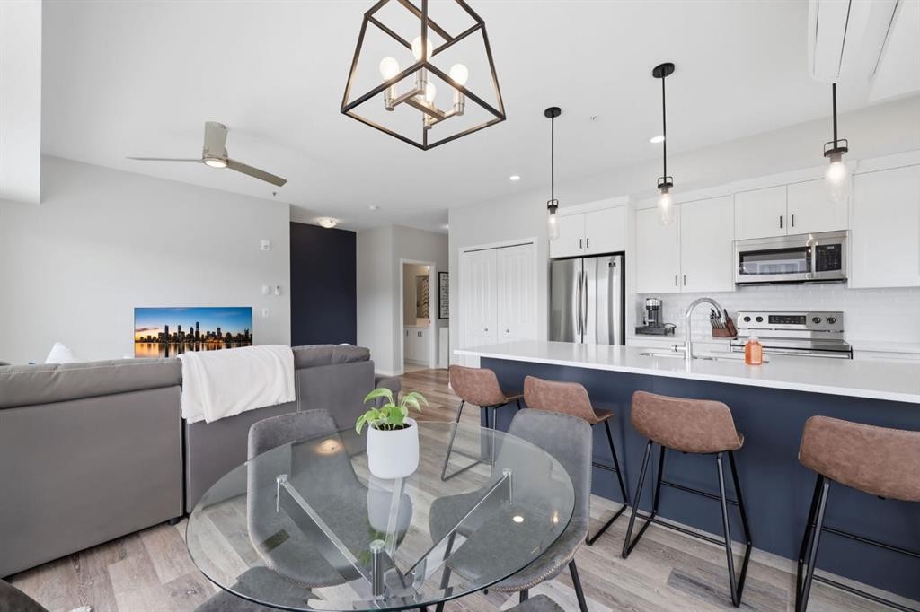 224-4150 Seton Drive Se, Calgary, AB - Indoor