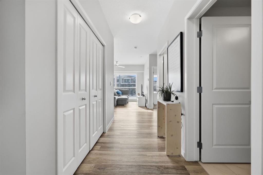 224-4150 Seton Drive Se, Calgary, AB - Indoor Photo Showing Other Room