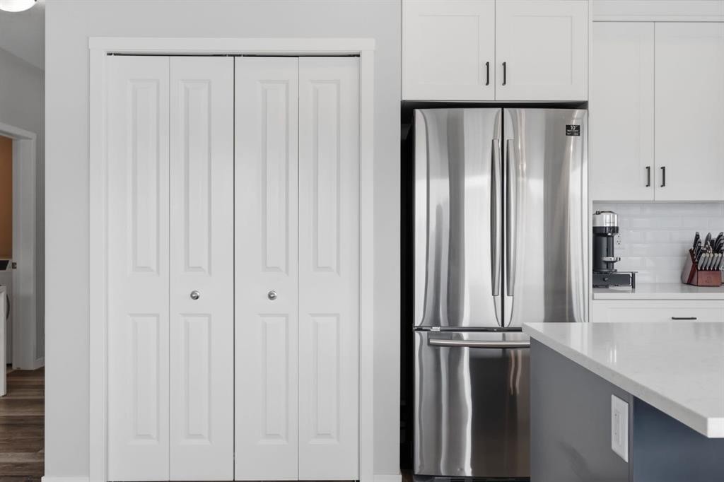 224-4150 Seton Drive Se, Calgary, AB - Indoor Photo Showing Kitchen