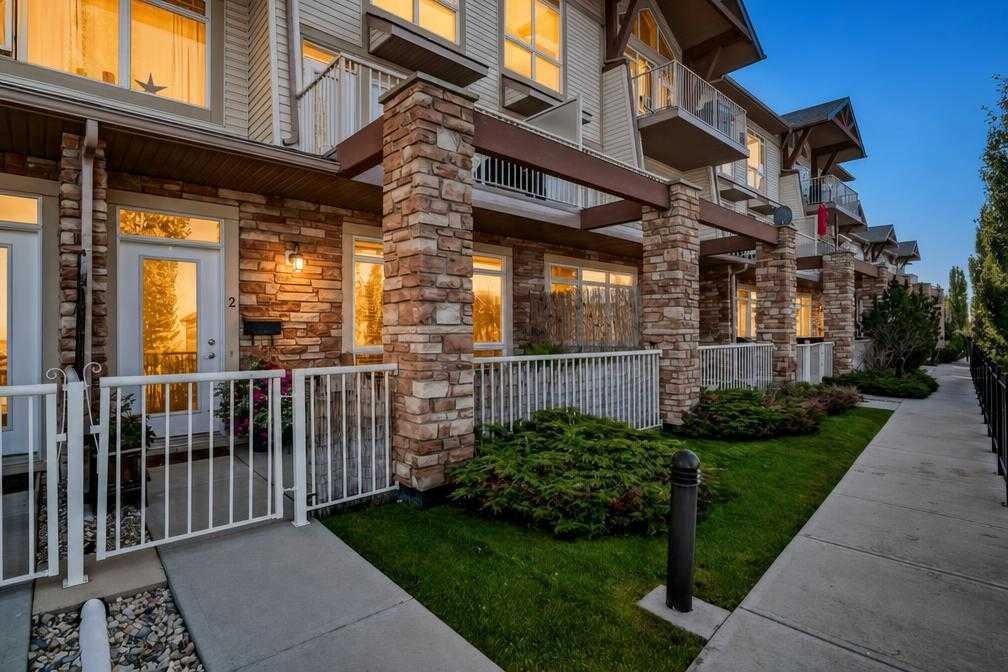 2-140 Rockyledge View Nw, Calgary, AB