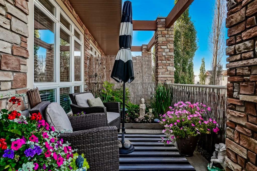 2-140 Rockyledge View Nw, Calgary, AB