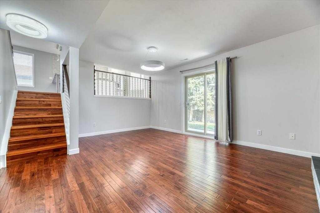 127 Woodstock Road Sw, Calgary, AB