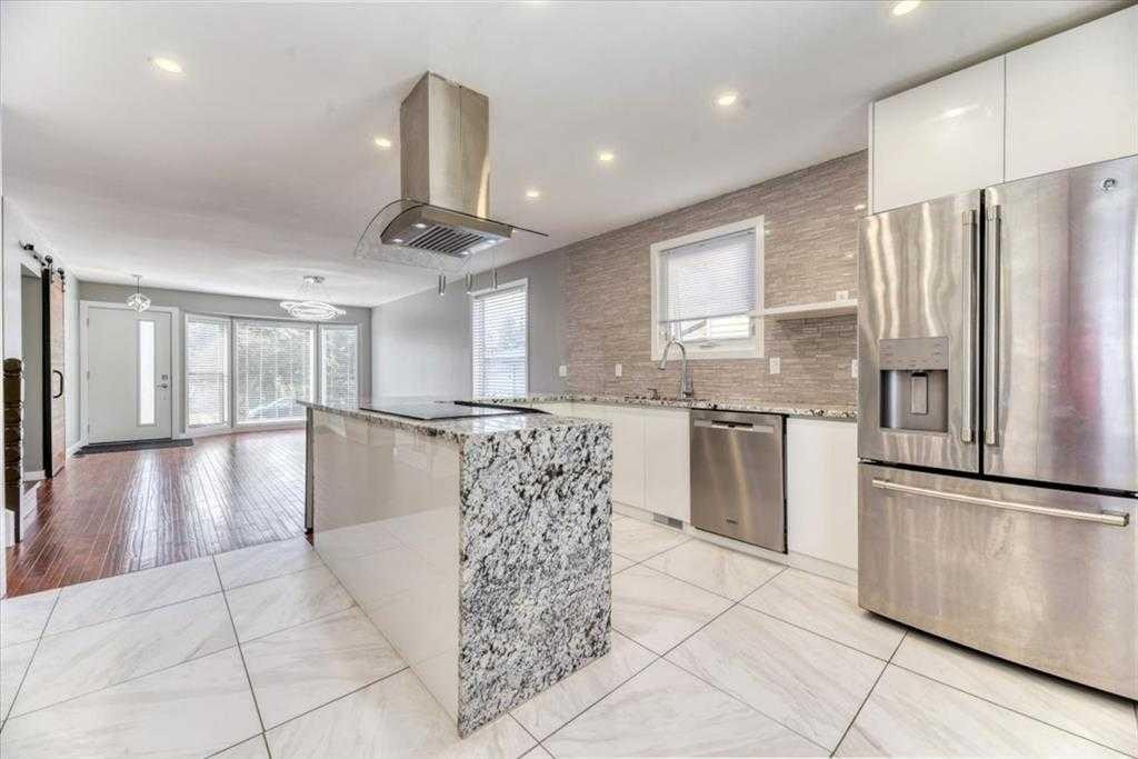 127 Woodstock Road Sw, Calgary, AB
