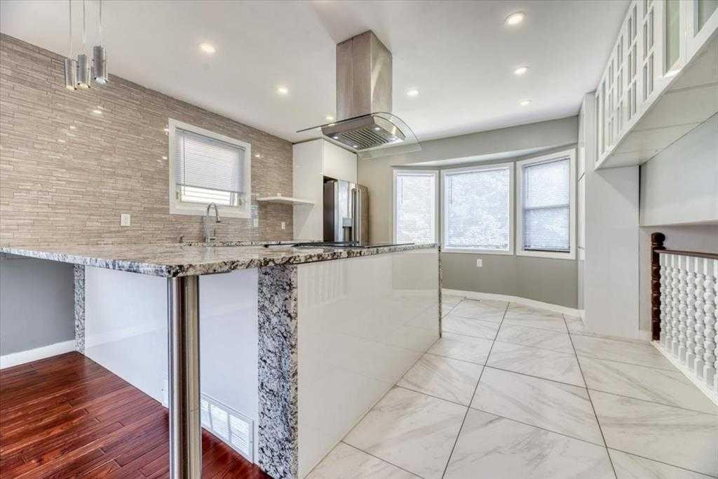 127 Woodstock Road Sw, Calgary, AB