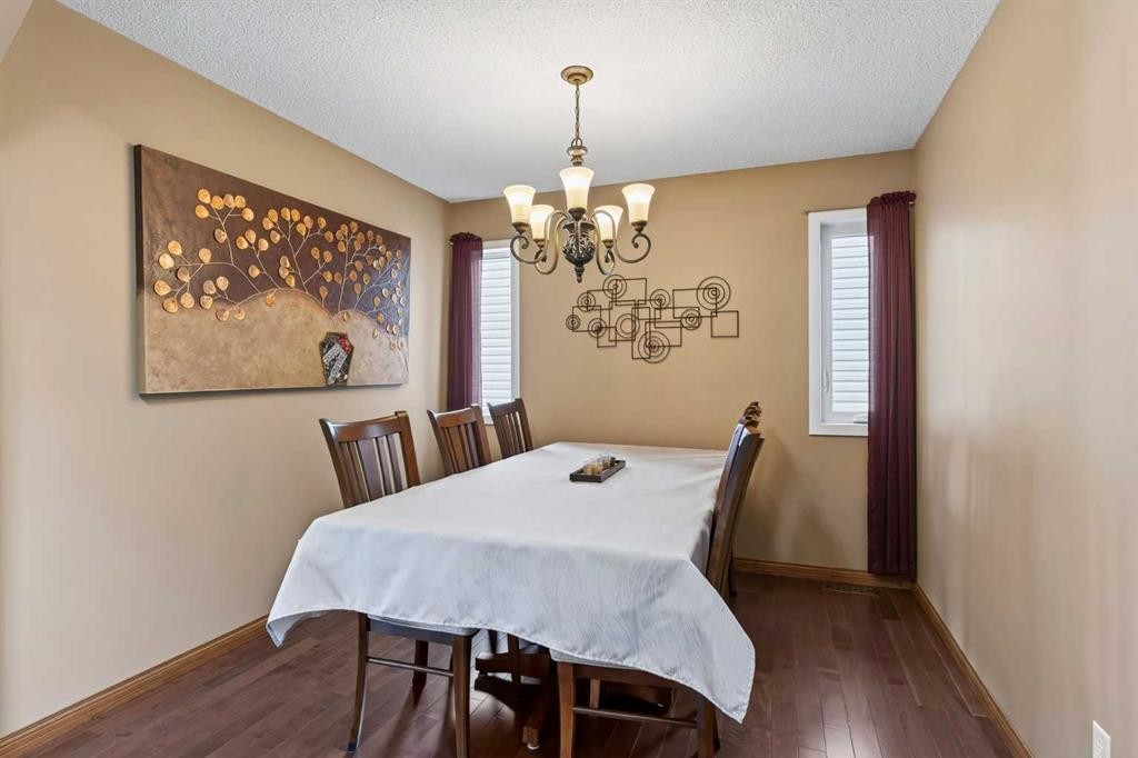 30 Somerset Court Sw, Calgary, AB - Indoor