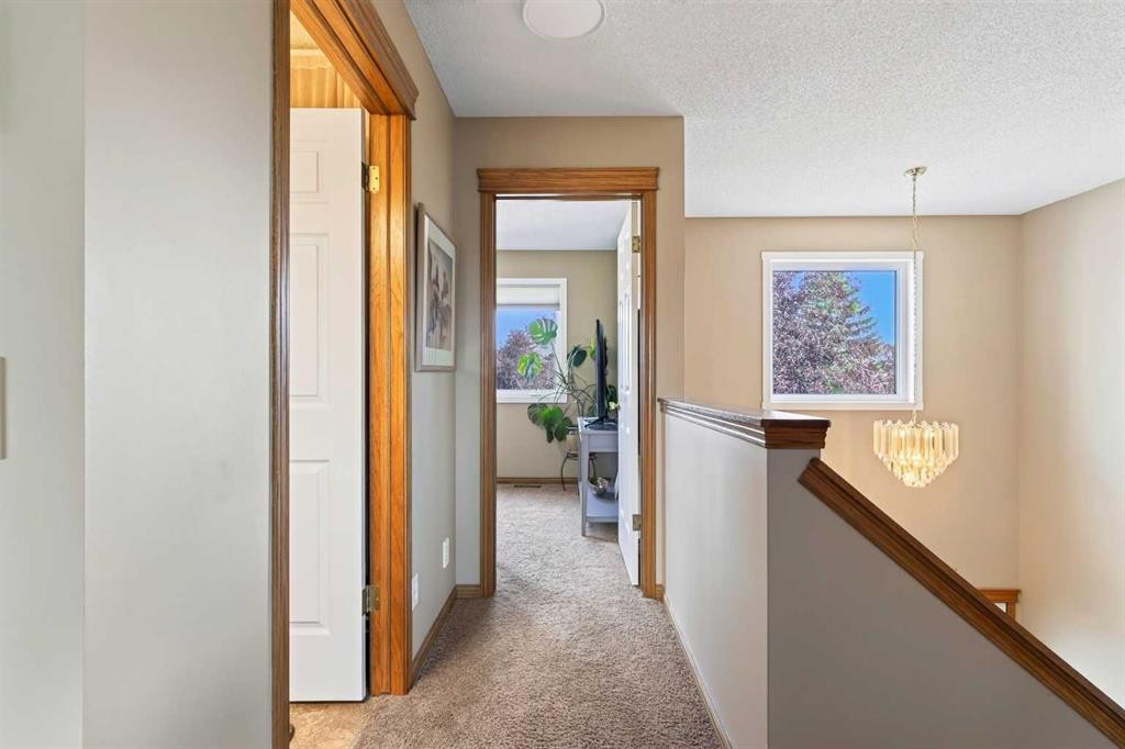 30 Somerset Court Sw, Calgary, AB - Indoor