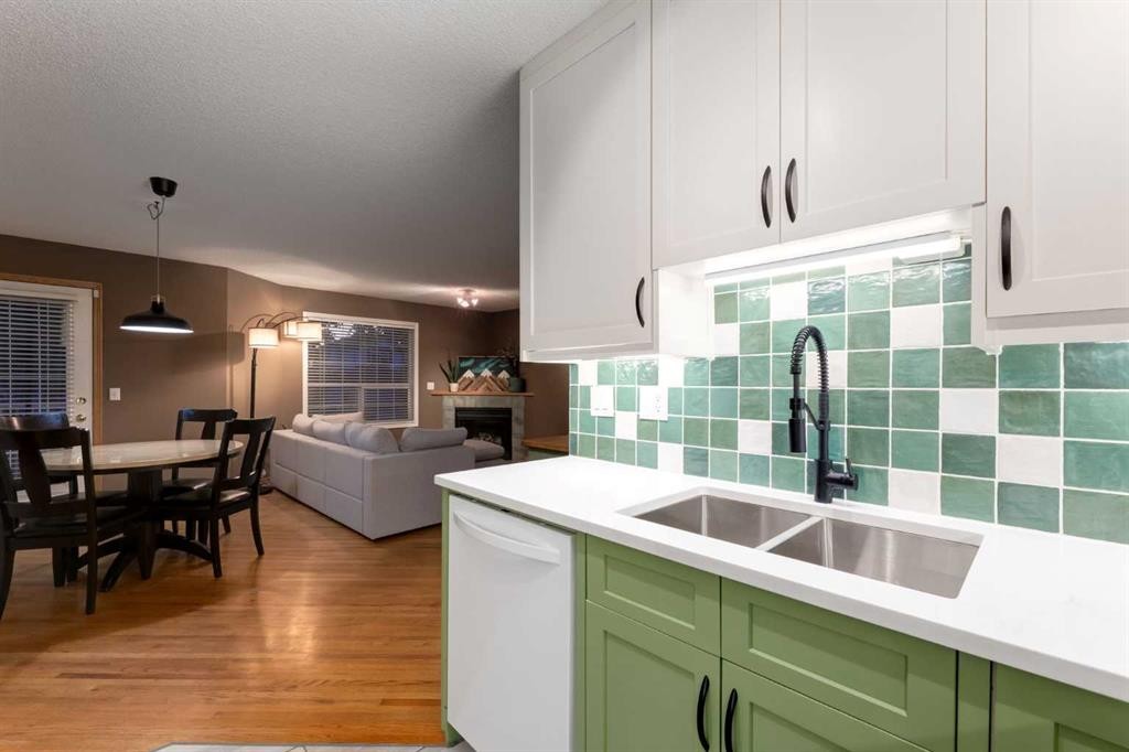 59 Mt Aberdeen Manor Se, Calgary, AB