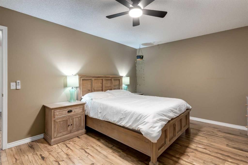 59 Mt Aberdeen Manor Se, Calgary, AB