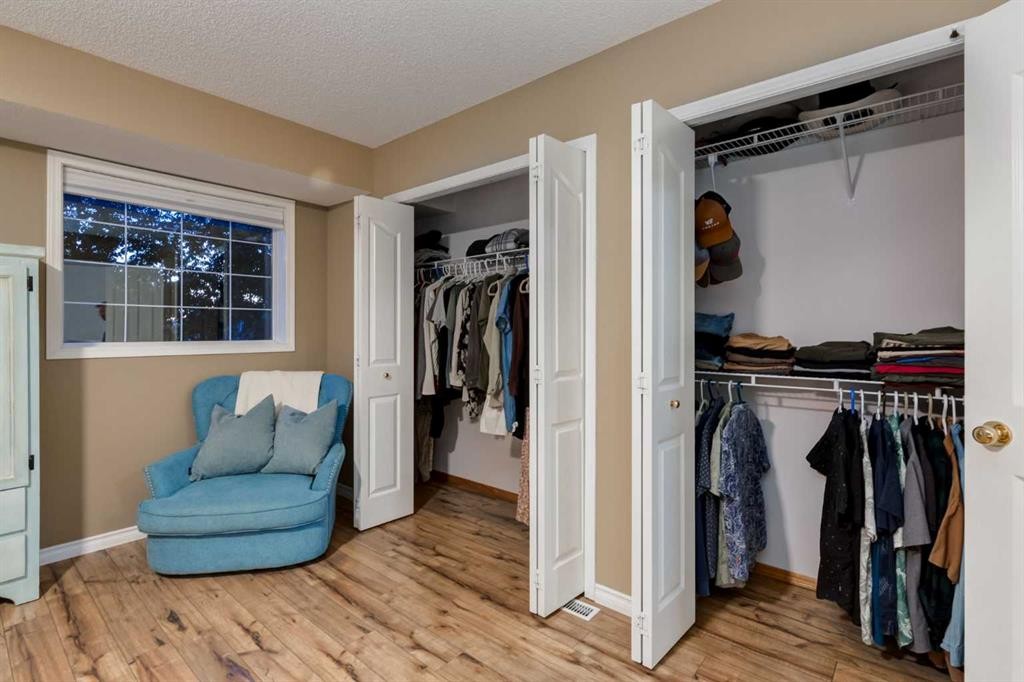 59 Mt Aberdeen Manor Se, Calgary, AB