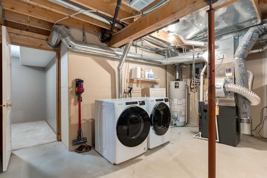 59 Mt Aberdeen Manor Se, Calgary, AB