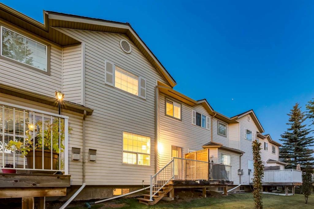 59 Mt Aberdeen Manor Se, Calgary, AB