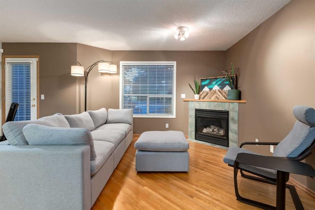 59 Mt Aberdeen Manor Se, Calgary, AB