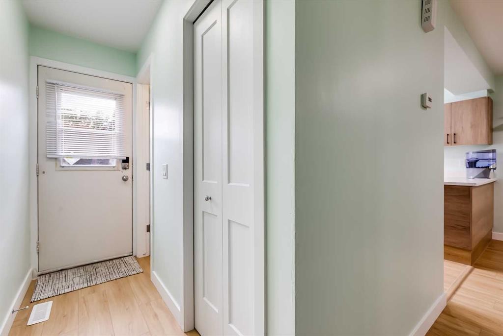 2187 Woodview Drive Sw, Calgary, AB