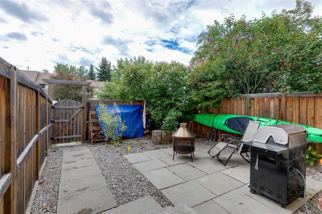 2187 Woodview Drive Sw, Calgary, AB