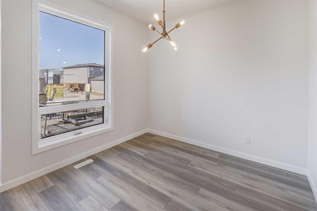 99 Herron Walk Ne, Calgary, AB