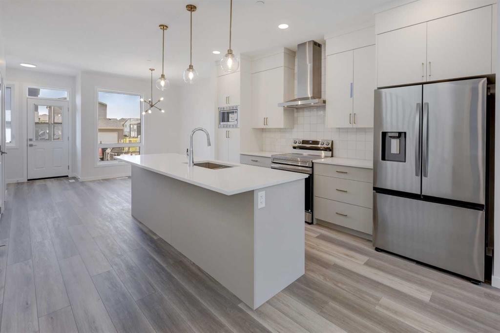 99 Herron Walk Ne, Calgary, AB
