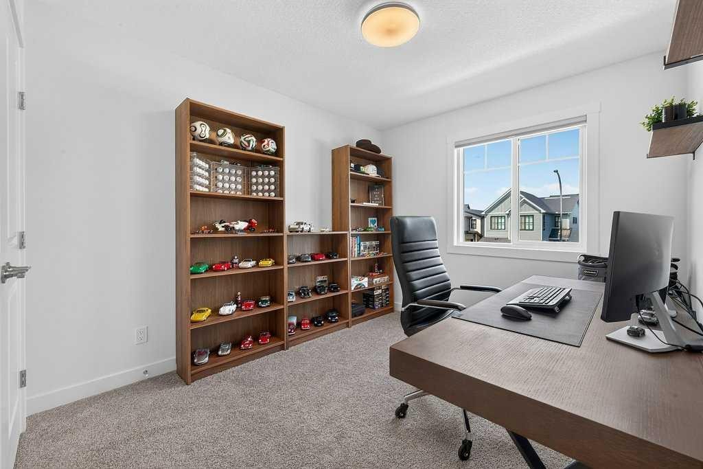 97 Rowmont Heath Nw, Calgary, AB - Indoor Photo Showing Office
