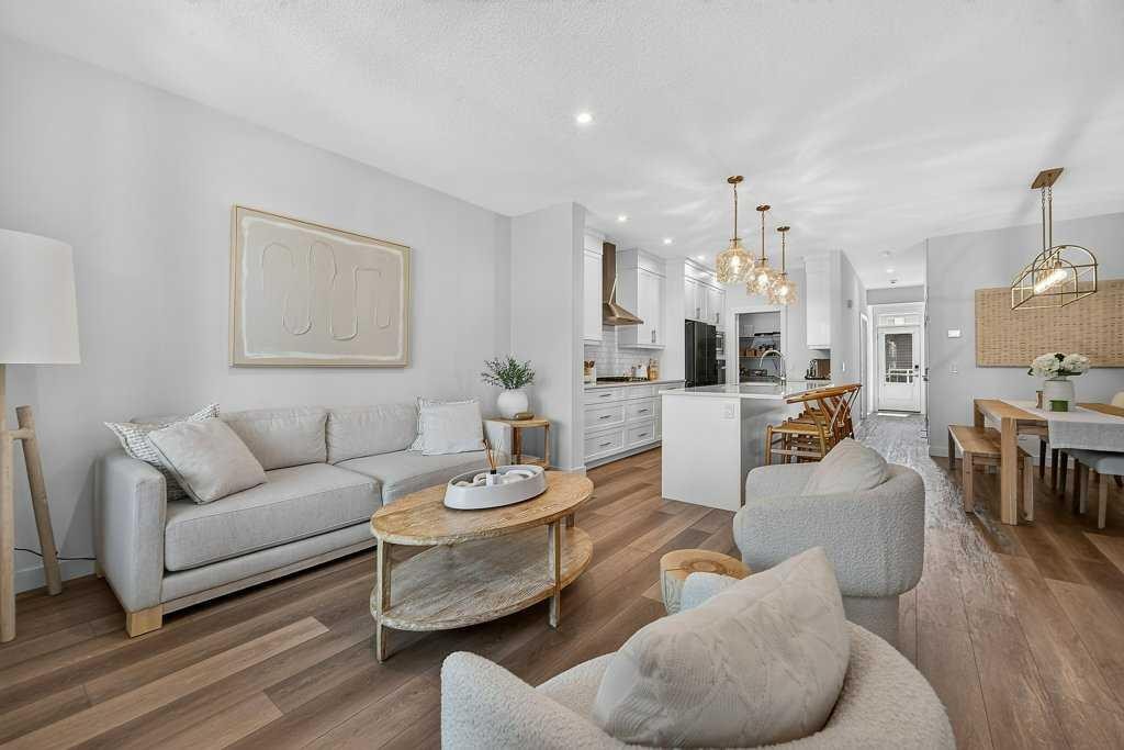 97 Rowmont Heath Nw, Calgary, AB - Indoor Photo Showing Living Room