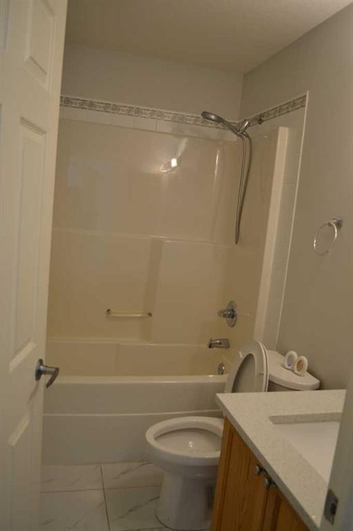 249 Evansmeade Circle Nw, Calgary, AB