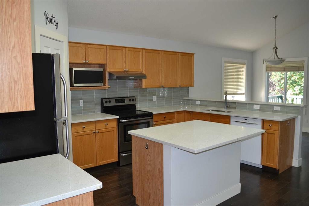 249 Evansmeade Circle Nw, Calgary, AB