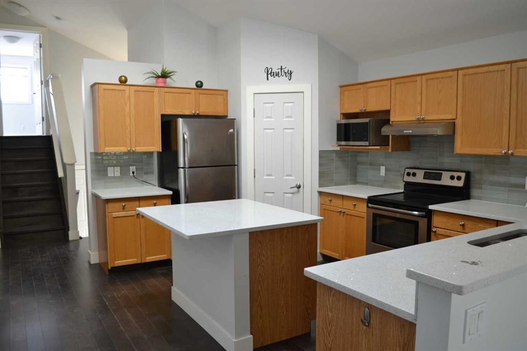 249 Evansmeade Circle Nw, Calgary, AB