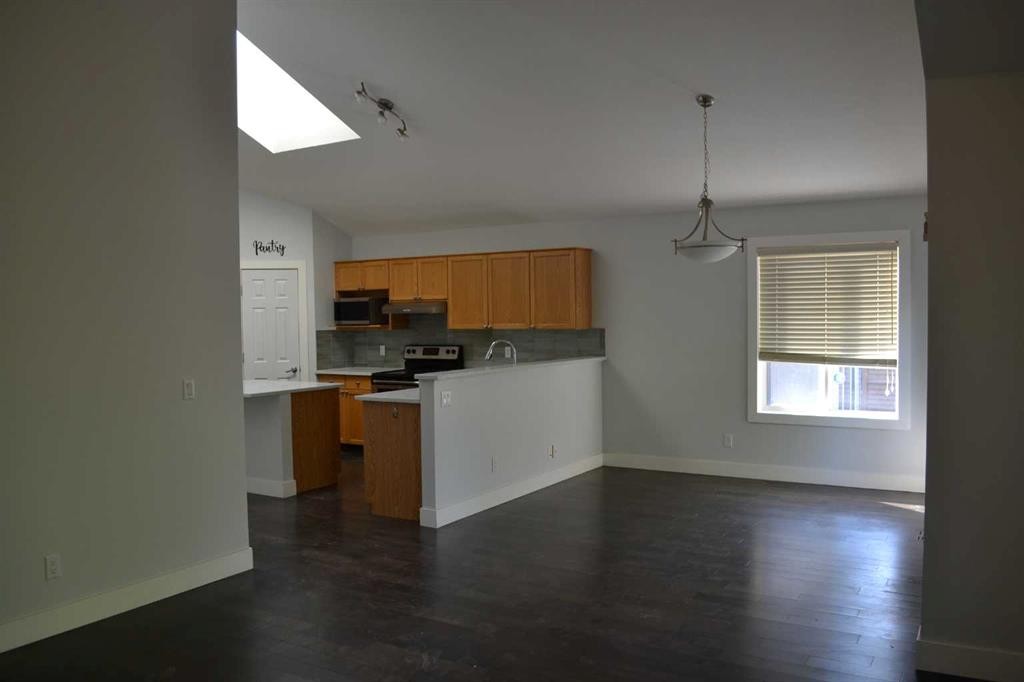 249 Evansmeade Circle Nw, Calgary, AB