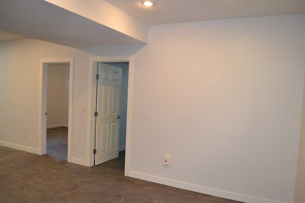 249 Evansmeade Circle Nw, Calgary, AB