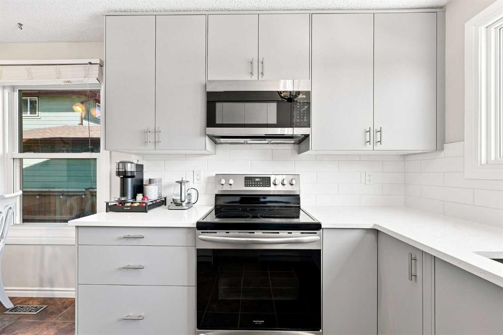 167 Bernard Way Nw, Calgary, AB