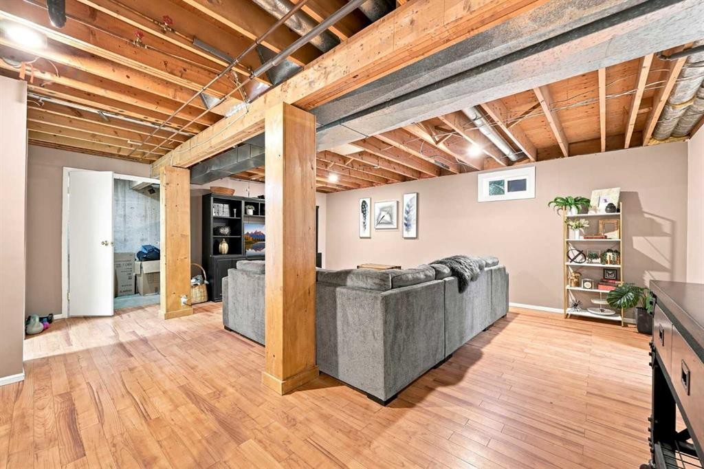 167 Bernard Way Nw, Calgary, AB