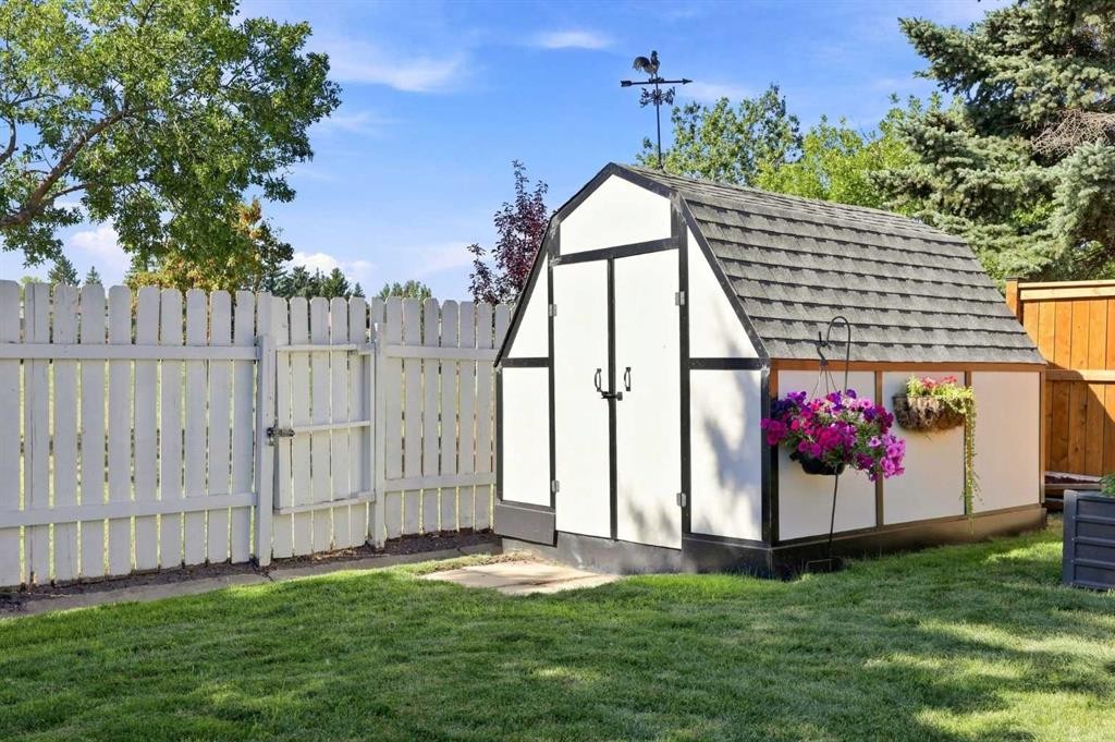 167 Bernard Way Nw, Calgary, AB