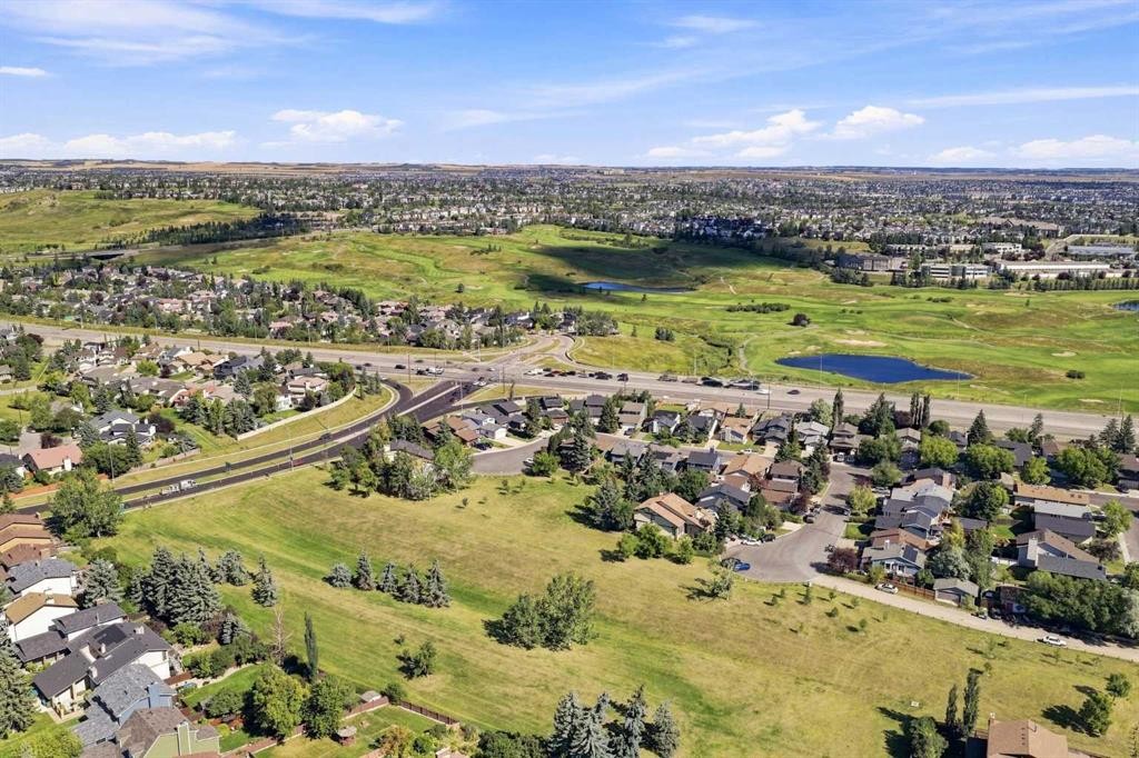 167 Bernard Way Nw, Calgary, AB
