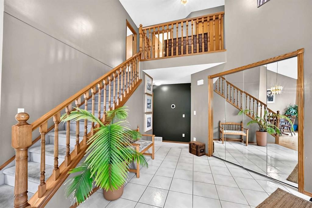 228 Arbour Ridge Way Nw, Calgary, AB - Indoor Photo Showing Other Room
