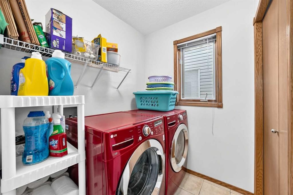228 Arbour Ridge Way Nw, Calgary, AB - Indoor Photo Showing Laundry Room