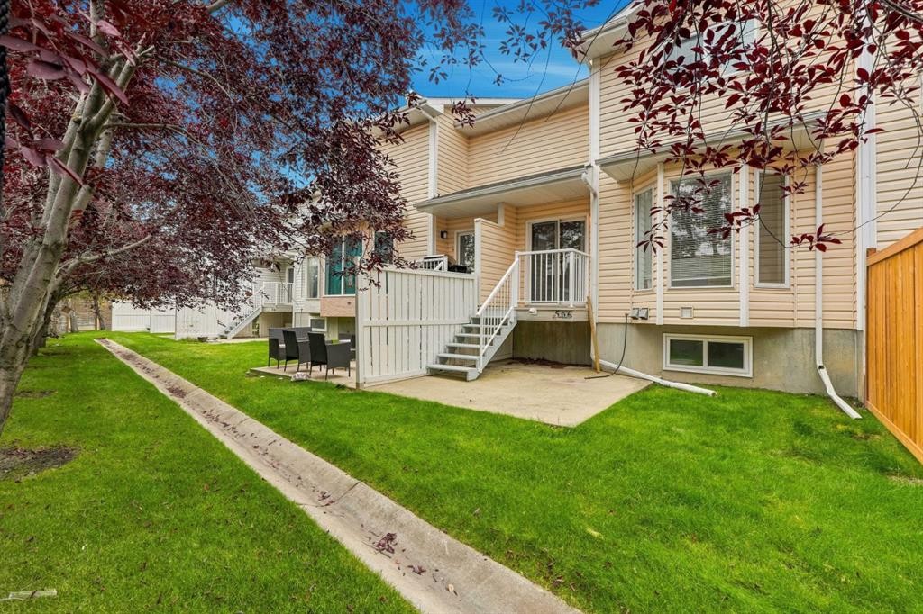 506 Hawkstone Manor Nw, Calgary, AB