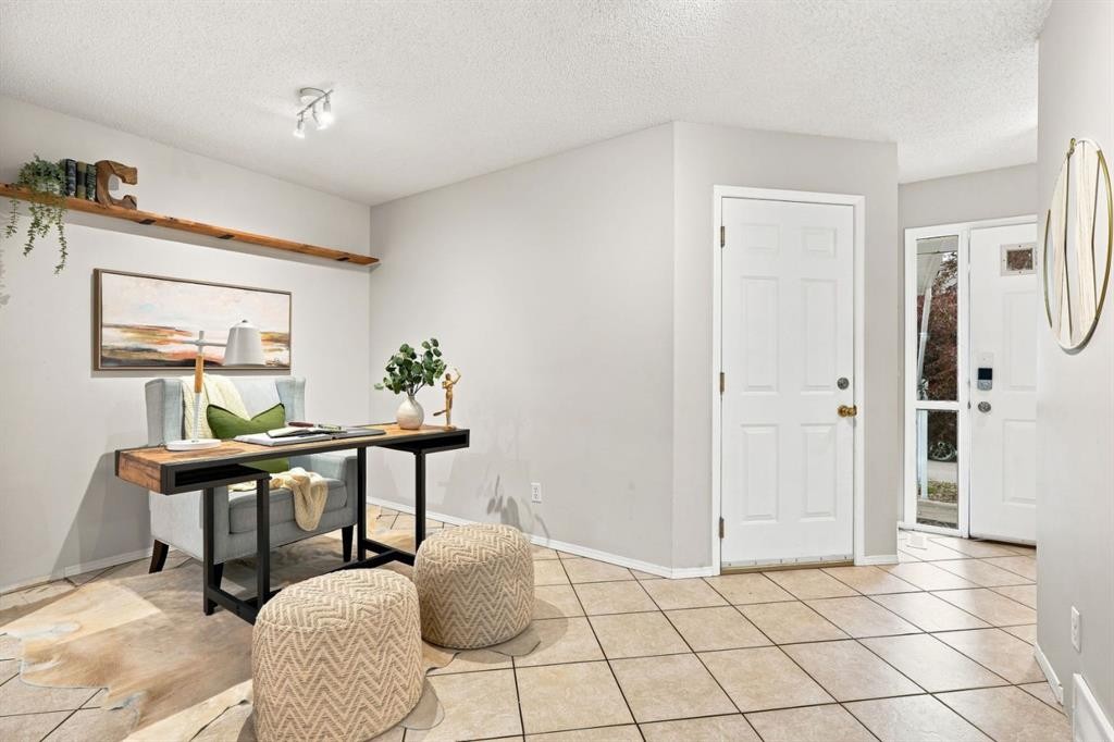 506 Hawkstone Manor Nw, Calgary, AB
