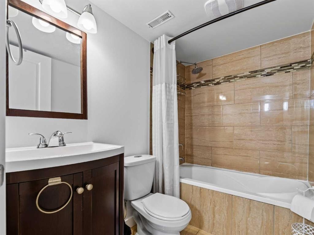 15 Hamlet Road Sw, Calgary, AB