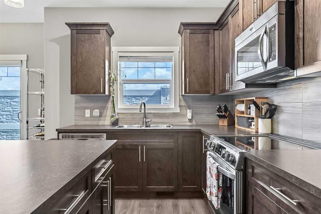 652 Skyview Ranch Grove Ne, Calgary, AB
