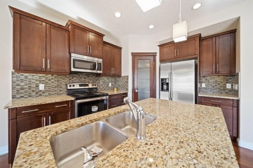 405 Saddlelake Drive Ne, Calgary, AB 