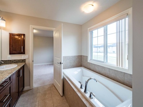 405 Saddlelake Drive Ne, Calgary, AB 