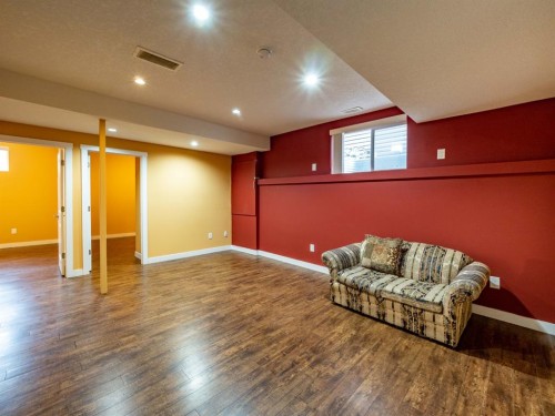 405 Saddlelake Drive Ne, Calgary, AB 