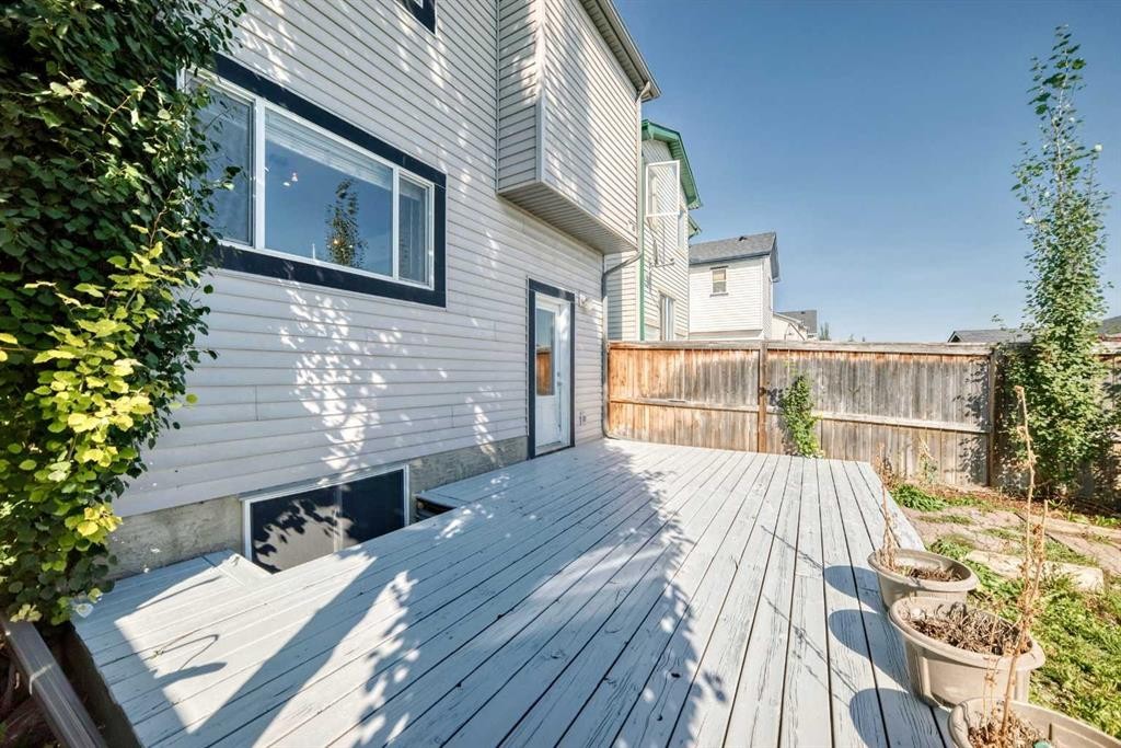 15 Prestwick Place Se, Calgary, AB