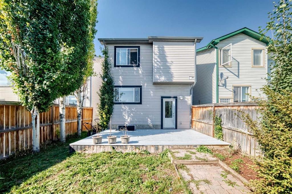 15 Prestwick Place Se, Calgary, AB