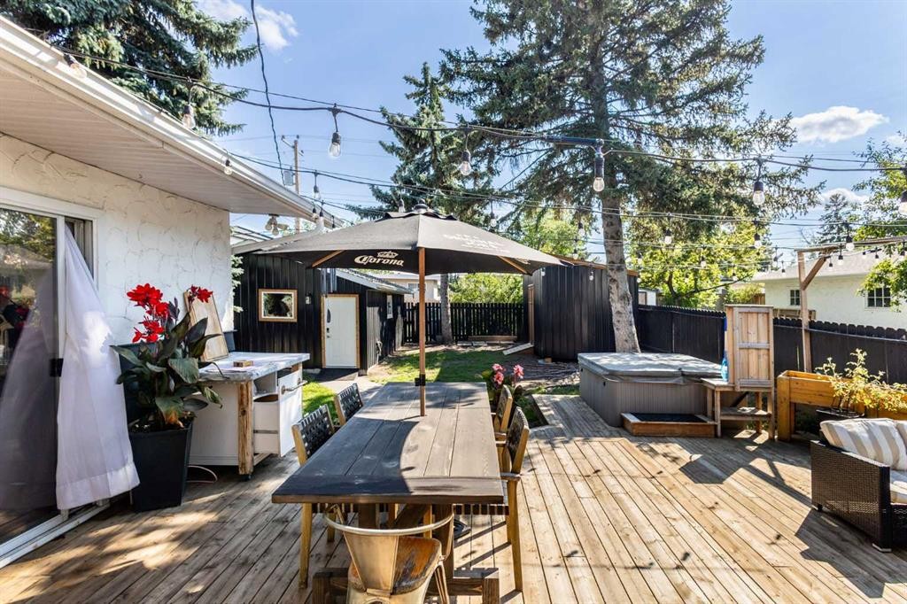 809 68 Avenue Sw, Calgary, AB - Outdoor With Deck Patio Veranda