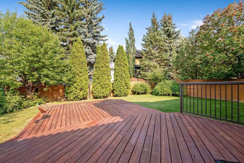 208 Hawkview Manor Place Nw, Calgary, AB - Outdoor With Deck Patio Veranda