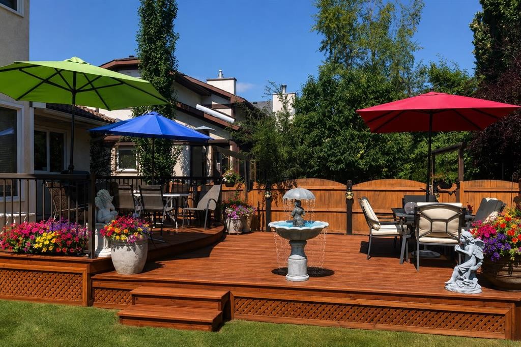 208 Hawkview Manor Place Nw, Calgary, AB - Outdoor With Deck Patio Veranda
