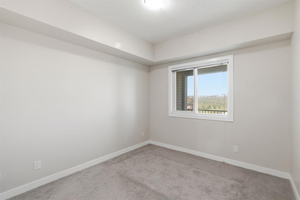 306-4 Sage Hill Terrace Nw, Calgary, AB - Indoor Photo Showing Other Room