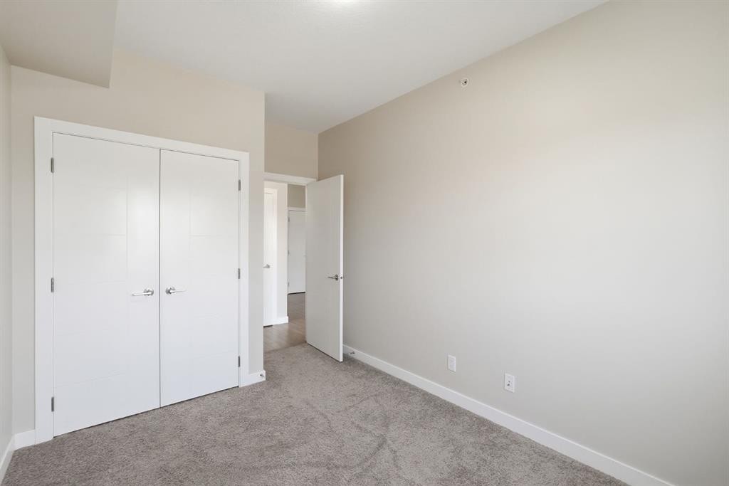 306-4 Sage Hill Terrace Nw, Calgary, AB - Indoor Photo Showing Other Room